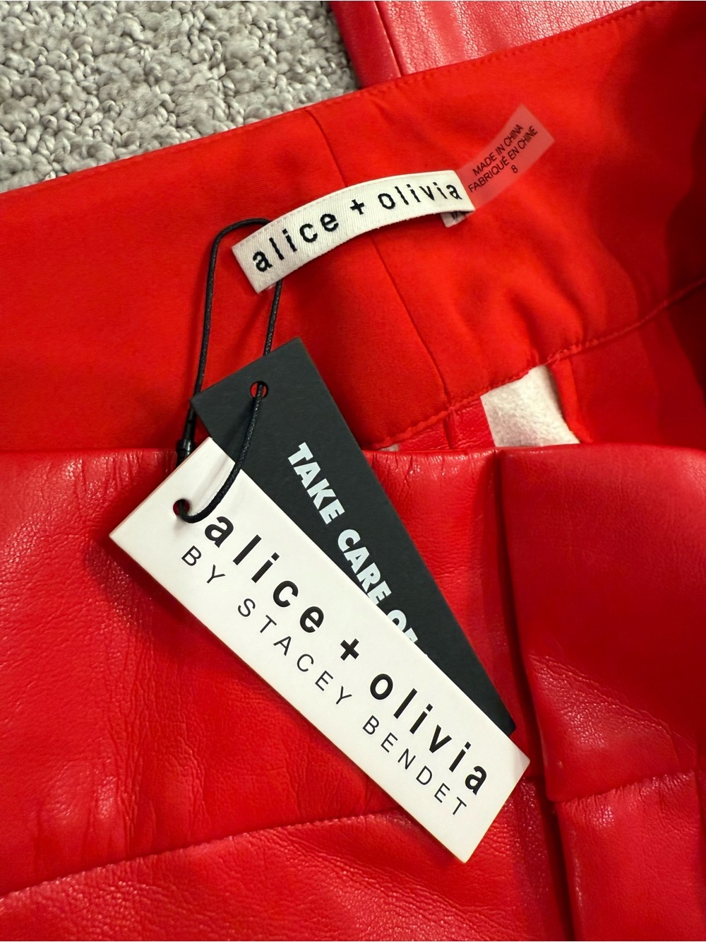 NEW ALICE + OLIVIA Red Fitted Vegan Leather Blazer Suit - Picture 15 of 15